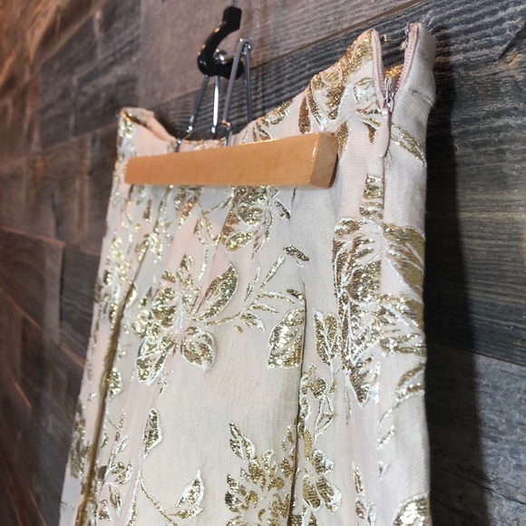 Ark & Co | Gold Leaf Mini Skirt | L - Picture 3 of 5